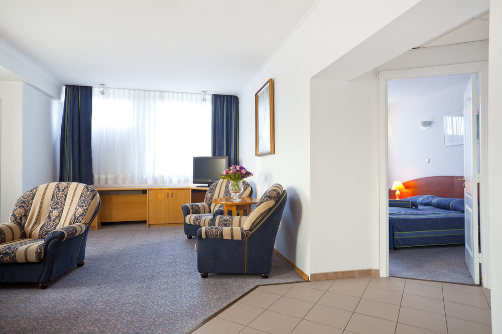 Hotel Belwederski Warsawa Bagian luar foto